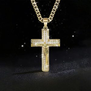 Colier cu pandantiv crucifix religios | SALVATORA